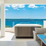 Luxury With Pool, Wellness And Sea View ヴィラ