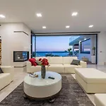 ヴィラ Luxury With Pool, Wellness And Sea View