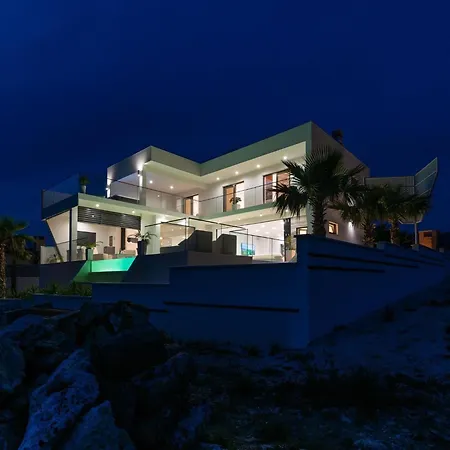 Luxury With Pool, Wellness And Sea View Villa