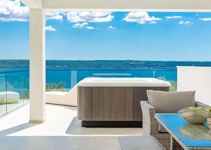 Luxury With Pool, Wellness And Sea View Villa