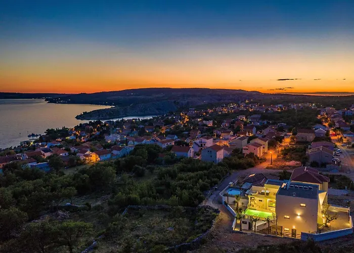 Luxury With Pool, Wellness And Sea View