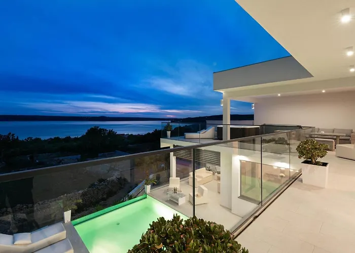 Luxury With Pool, Wellness And Sea View Maslenica
