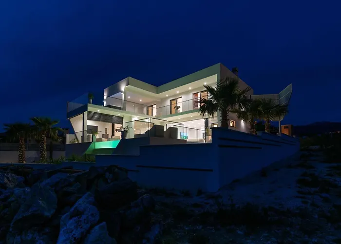Luxury With Pool, Wellness And Sea View Villa