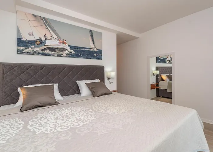 Luxury With Pool, Wellness And Sea View *